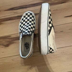Platform checkered slip on vans